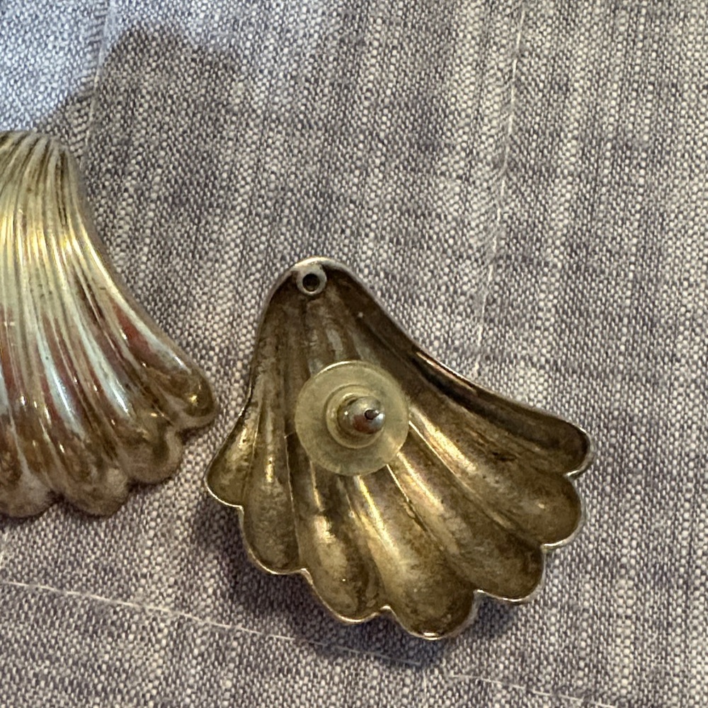 Silver Shell Earrings - Picture 2 of 3